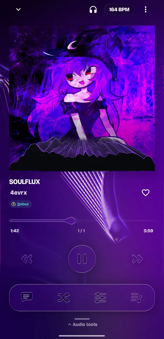 Der Player mit einem Bergkamm der letzten Sekunden über dem Albumcover.